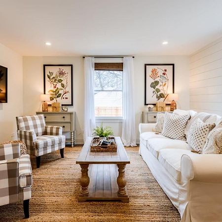 Downtown Luxury Farmhouse Apartment #4 West Dundee Luaran gambar